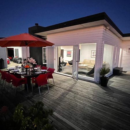 Ocean Front East End Beach House New Plymouth Bagian luar foto