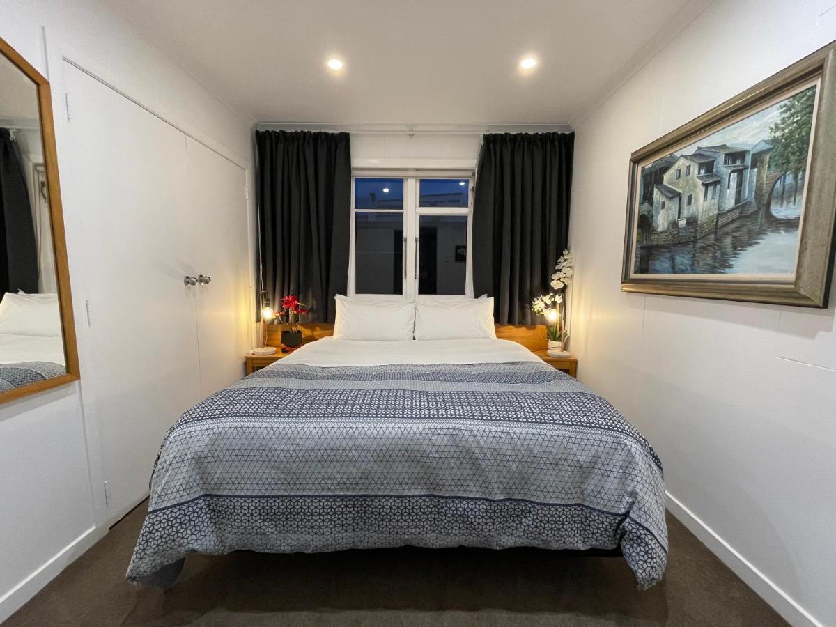 Ocean Front East End Beach House New Plymouth Bagian luar foto