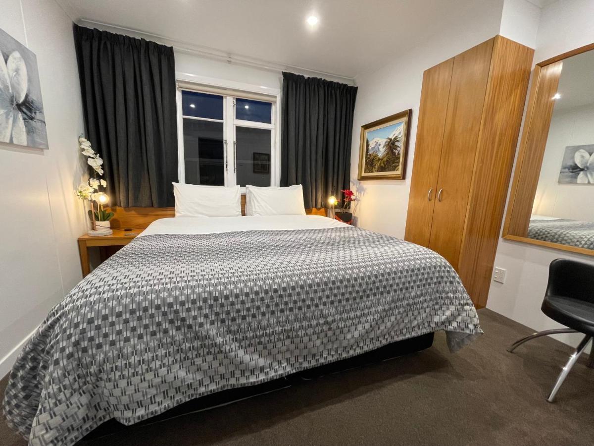 Ocean Front East End Beach House New Plymouth Bagian luar foto