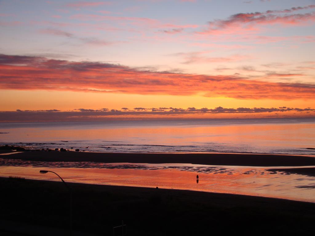 Ocean Front East End Beach House New Plymouth Bagian luar foto