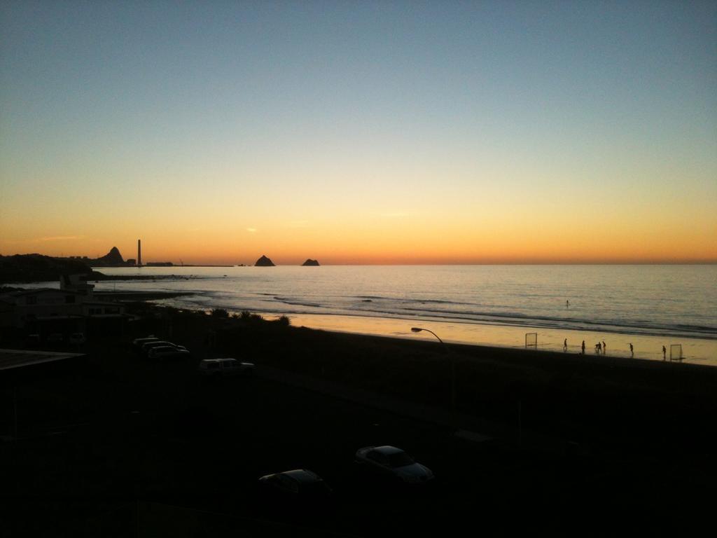 Ocean Front East End Beach House New Plymouth Bagian luar foto