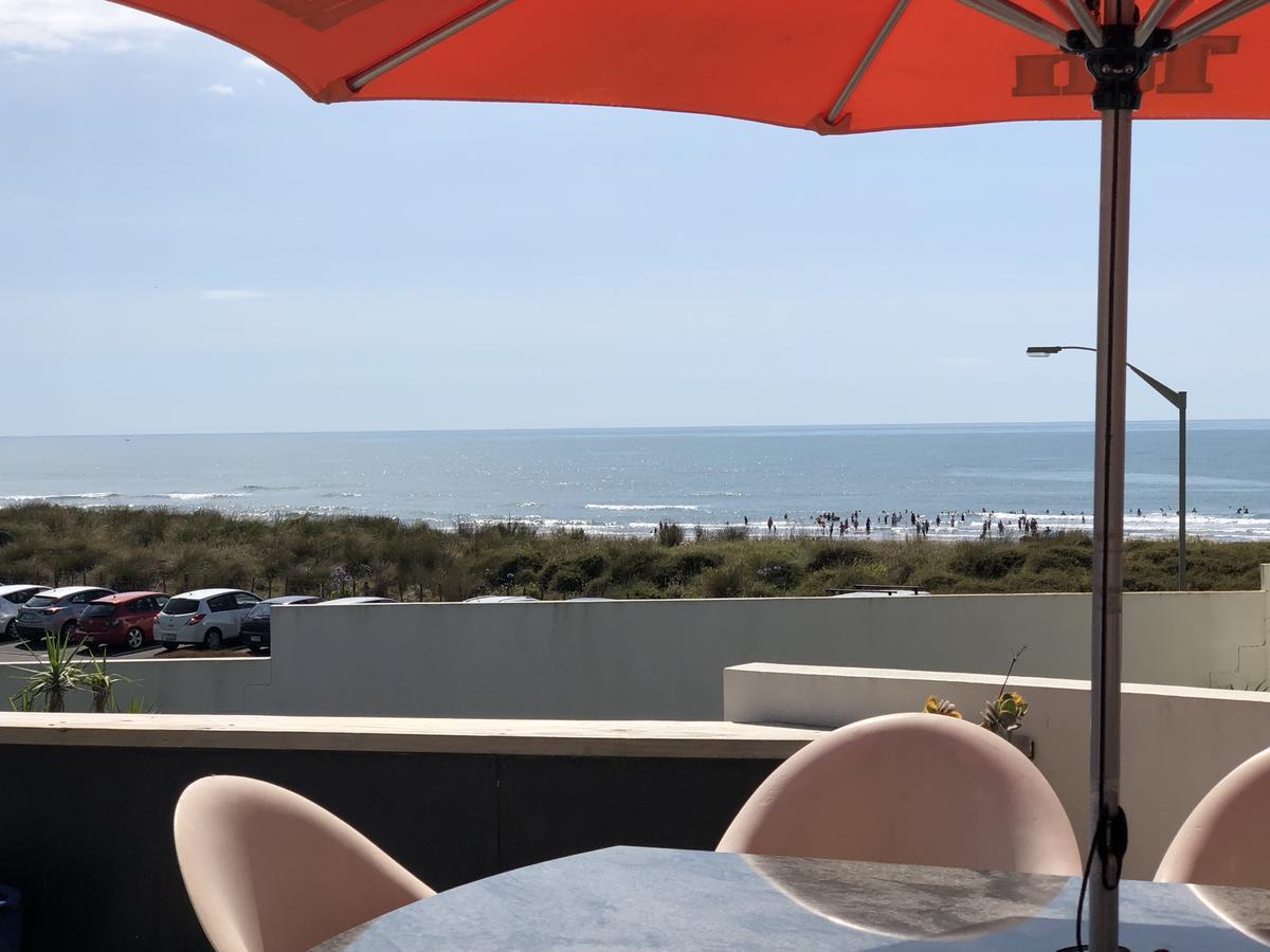 Ocean Front East End Beach House New Plymouth Bagian luar foto