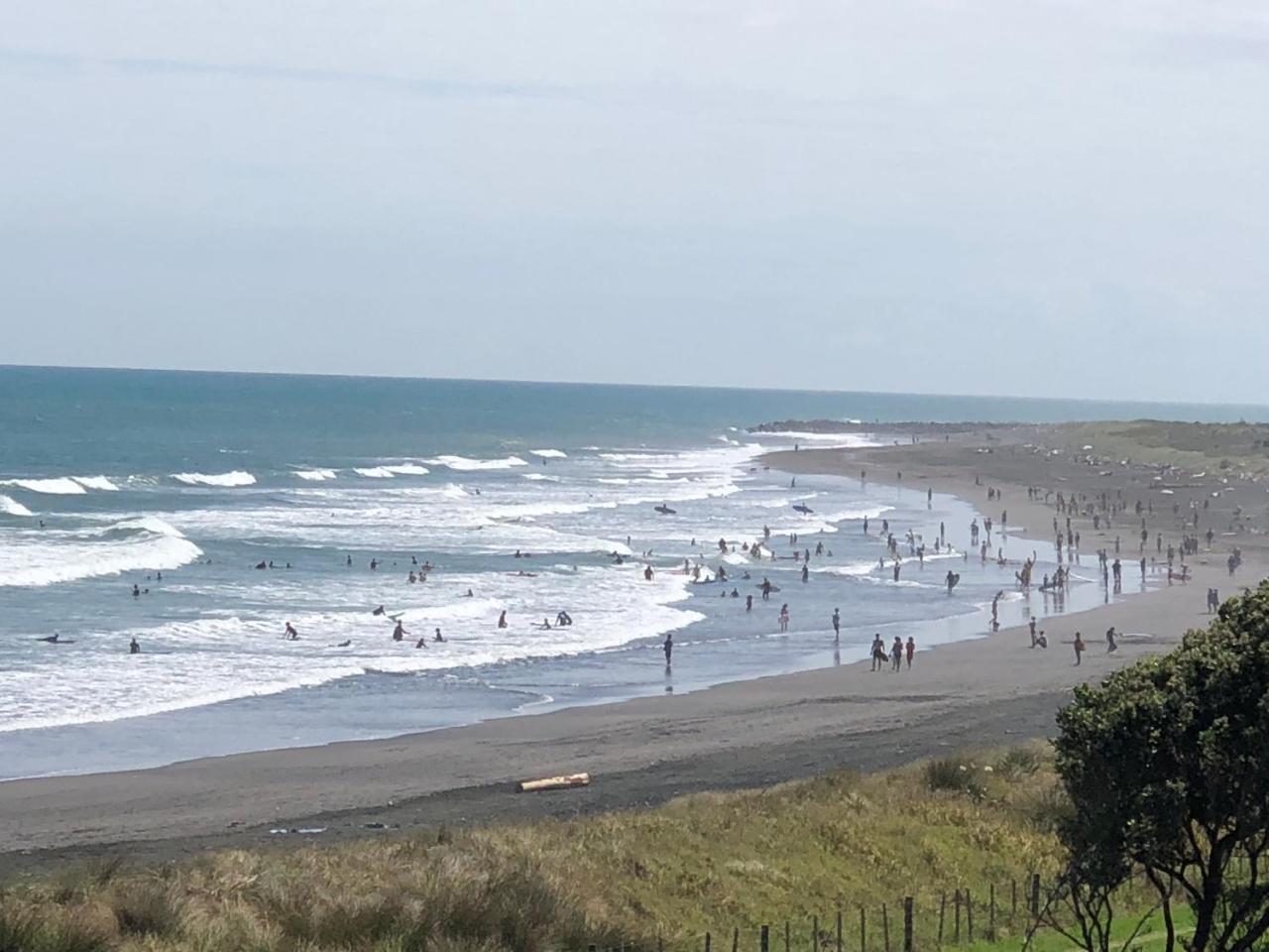 Ocean Front East End Beach House New Plymouth Bagian luar foto